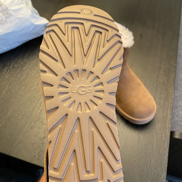 UGG women boots - Picture 4 of 4